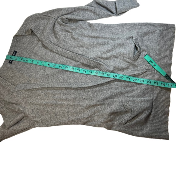 Banana Republic Italian Yarn Cashmere Wool Drape Front Sweater size L - Picture 13 of 16